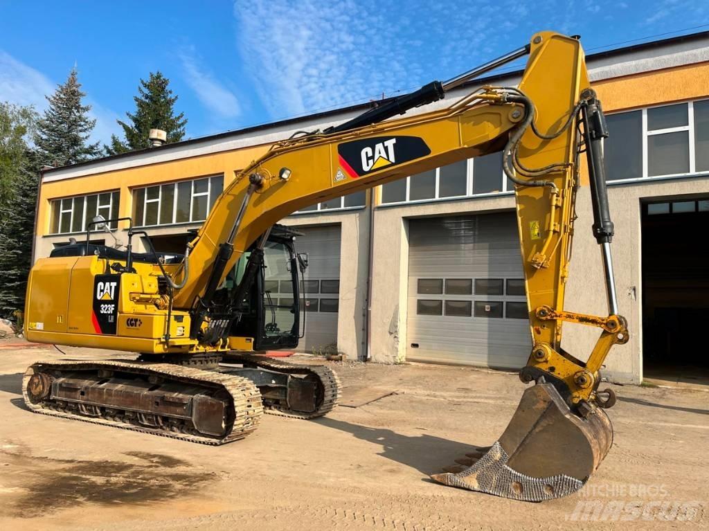 CAT 323 F LN Rupsgraafmachines