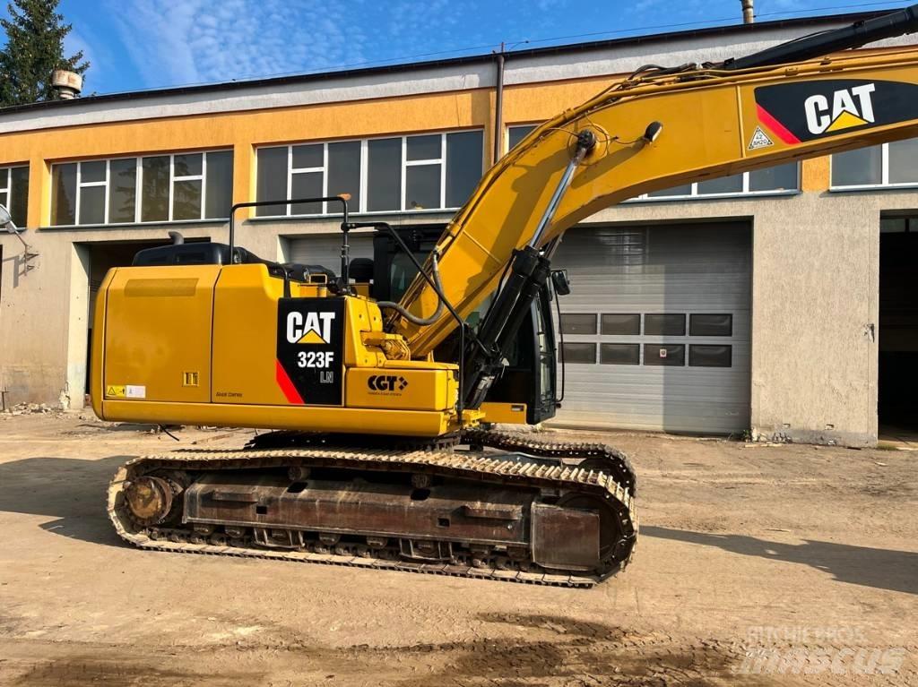 CAT 323 F LN Rupsgraafmachines