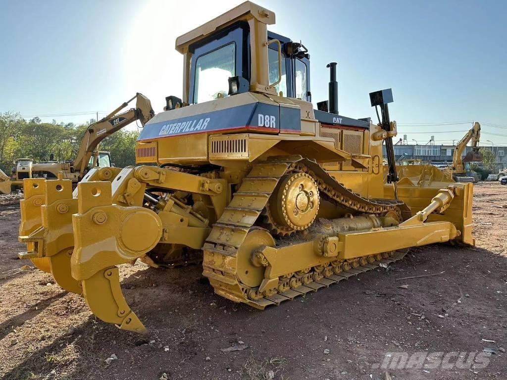 CAT D8R Rupsdozers