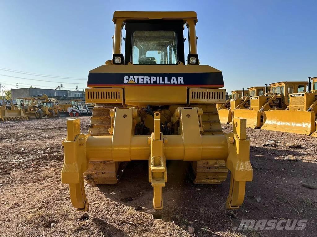 CAT D8R Rupsdozers