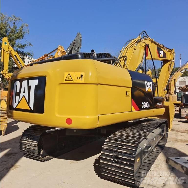 CAT 320 D 2 Rupsgraafmachines