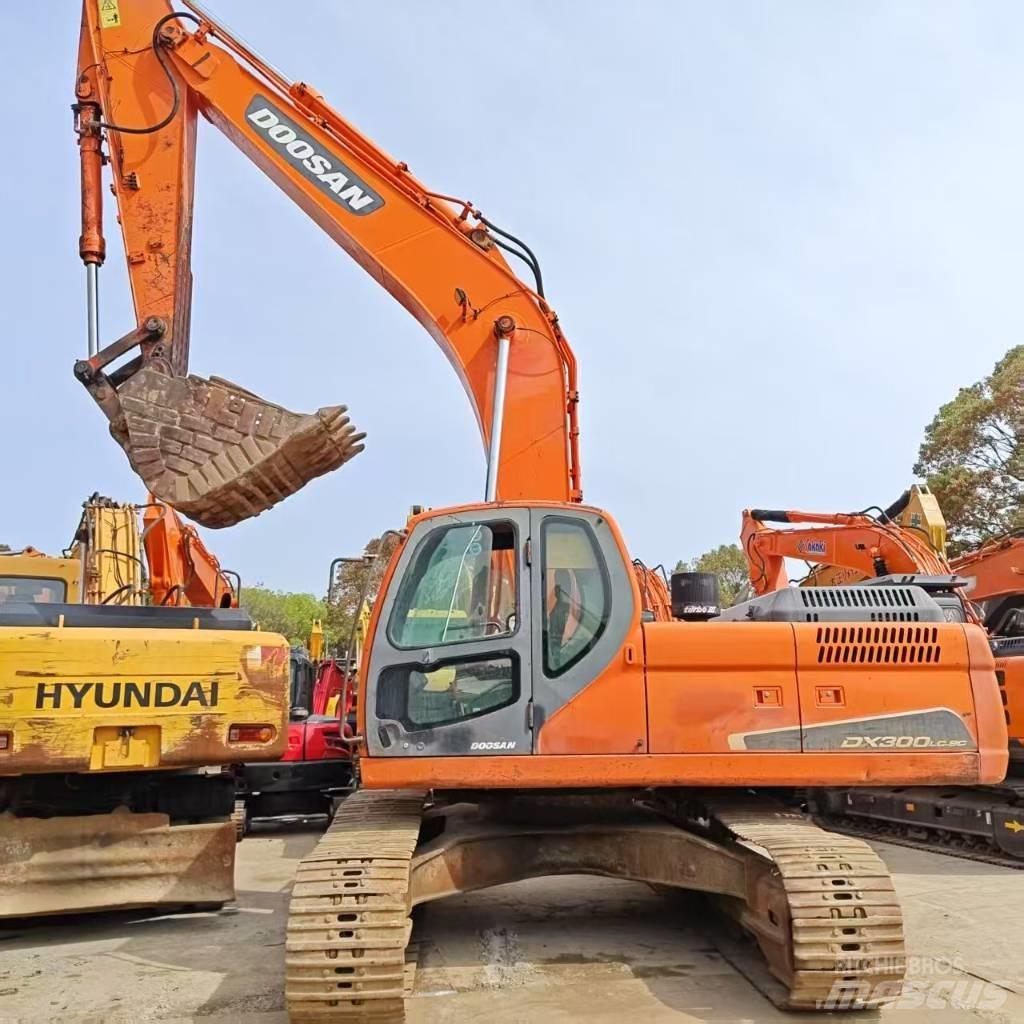 Doosan DX 300 LC Rupsgraafmachines