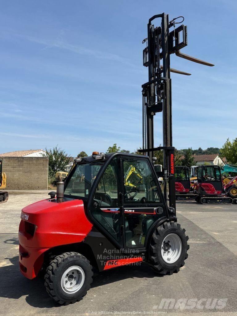 Manitou MC 25 Vorkheftruck voor zwaar terrein