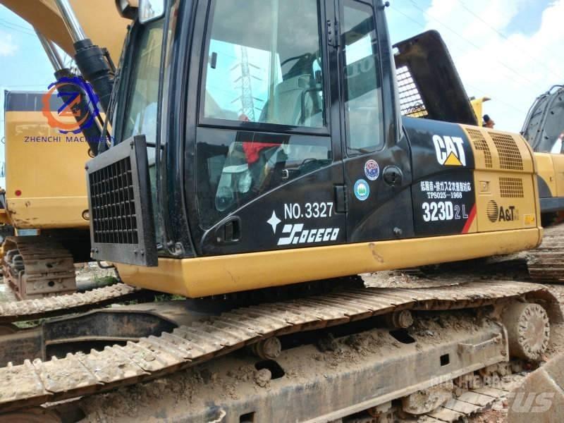 CAT 323 D L Rupsgraafmachines