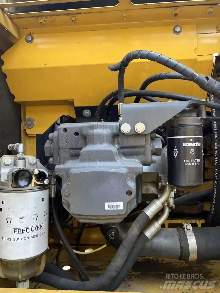 Komatsu PC 200-8 Rupsgraafmachines