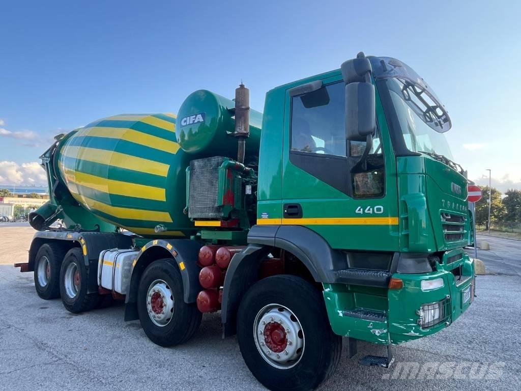 Iveco Trakker 440 Betonmixers en pompen