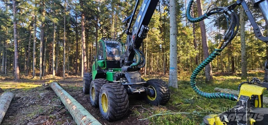 John Deere 1270 G Harvesters