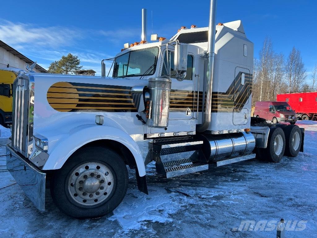 Kenworth W 900 L Trekkers