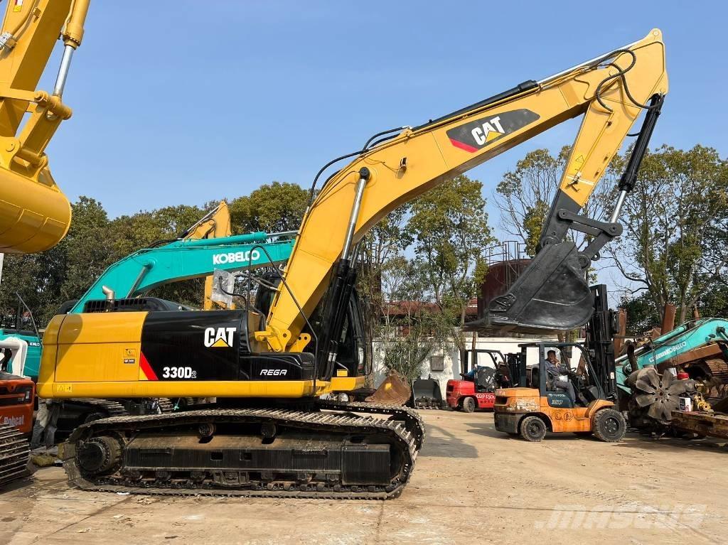 CAT 330 Rupsgraafmachines