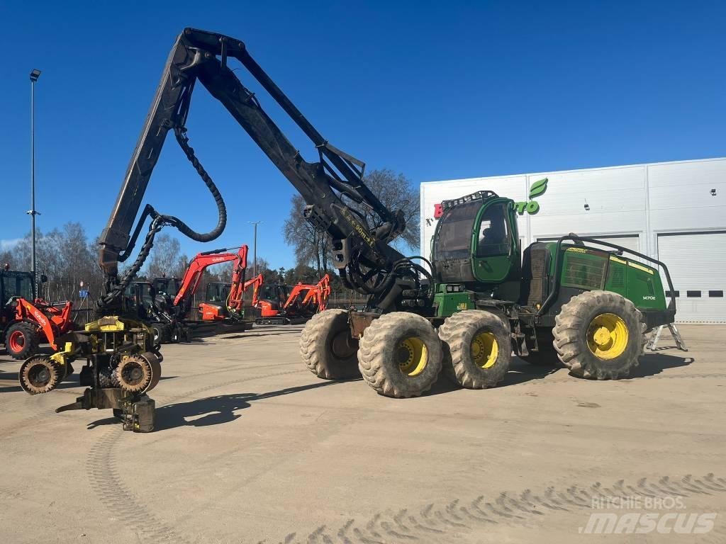 John Deere 1470 E Harvesters
