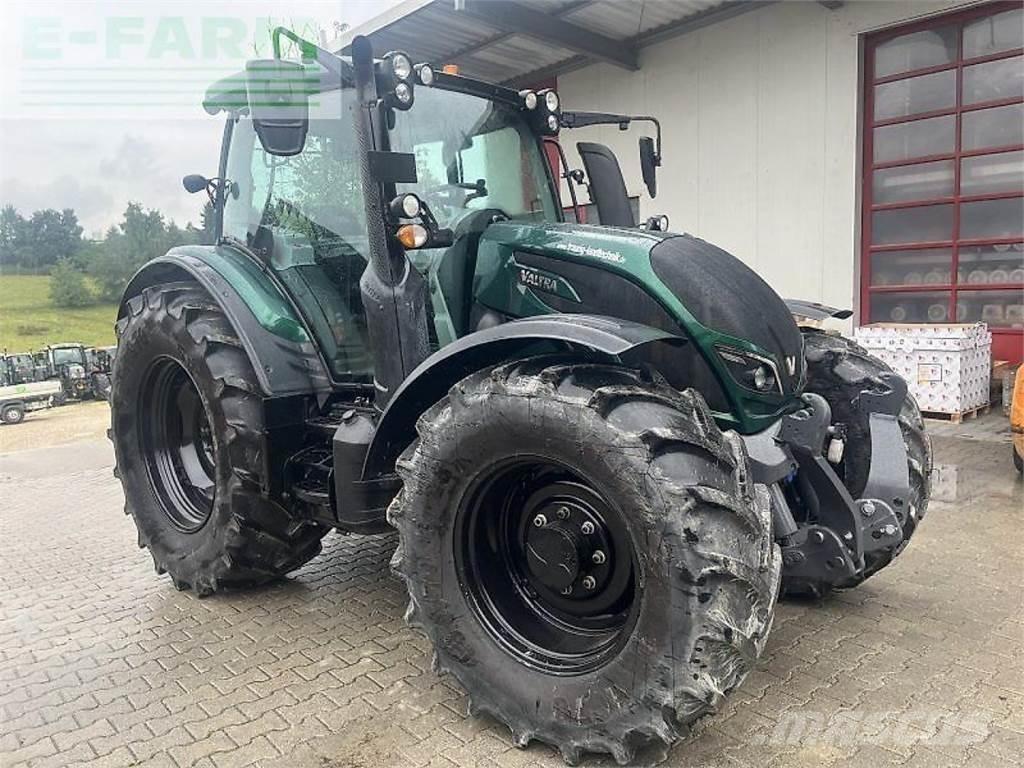Valtra n 134 aktiv Tractoren