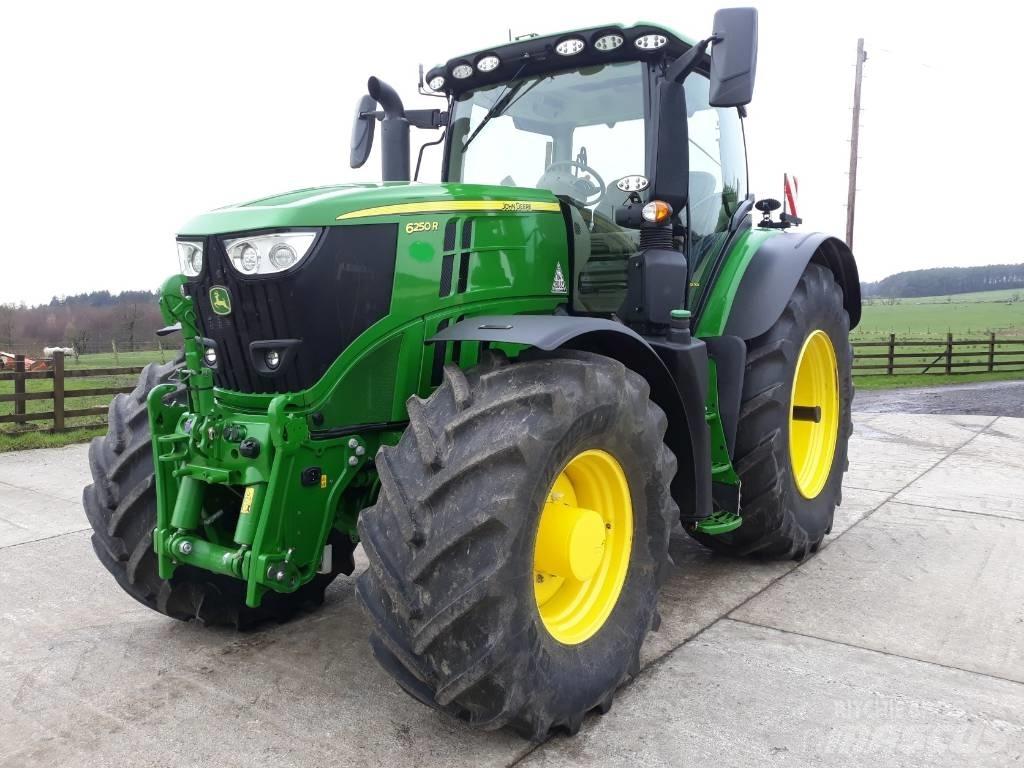 John Deere 6250 R Tractoren