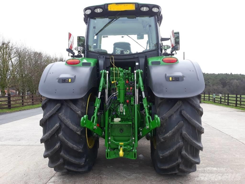 John Deere 6250 R Tractoren