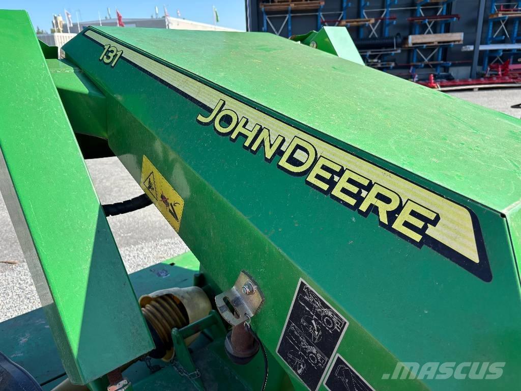 John Deere 131 Maaikneuzers
