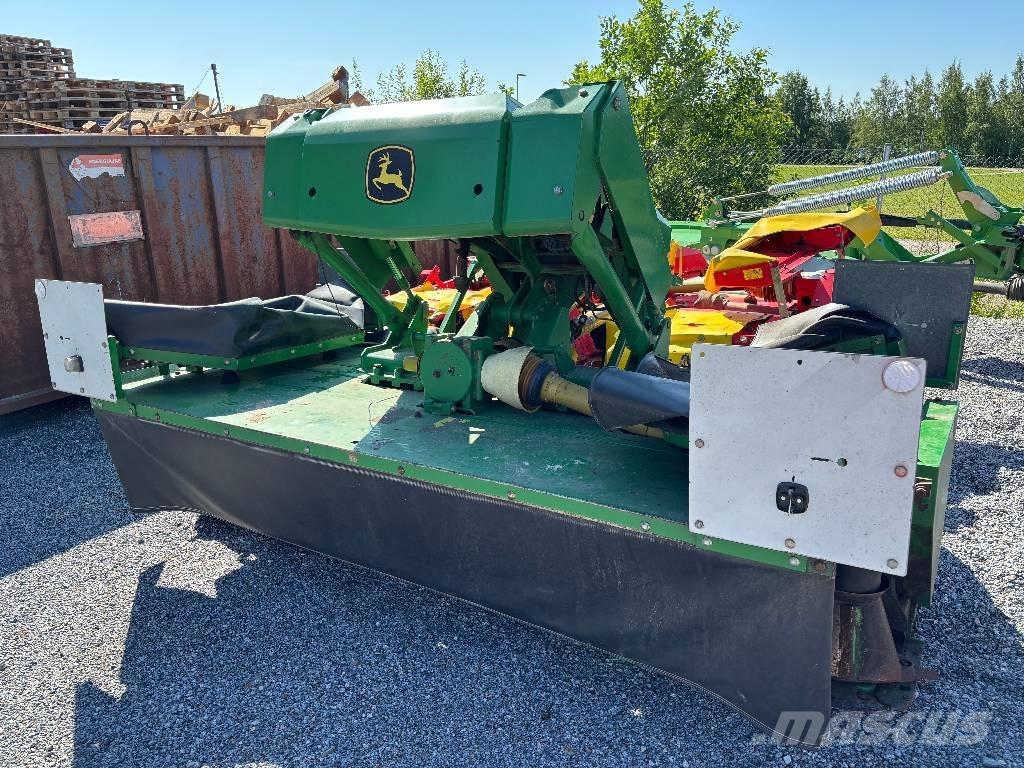 John Deere 131 Maaikneuzers