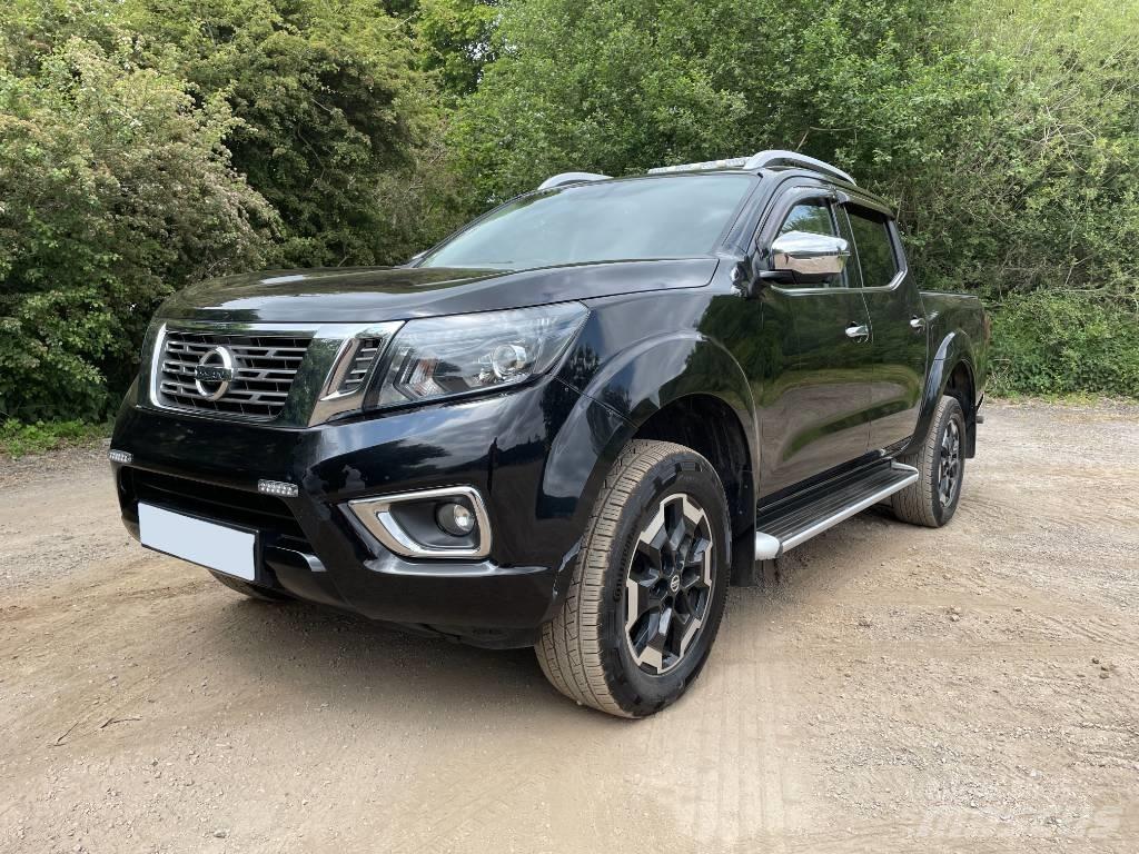 Nissan Navara Bestelwagens met open laadbak