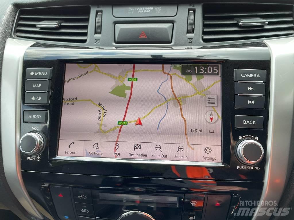 Nissan Navara Bestelwagens met open laadbak