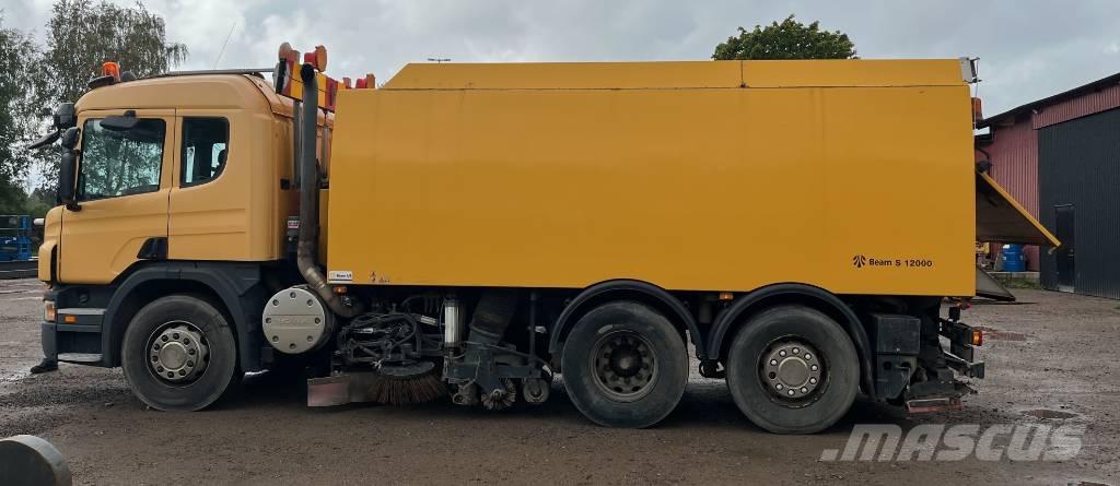 Scania P 310 Veegmachines