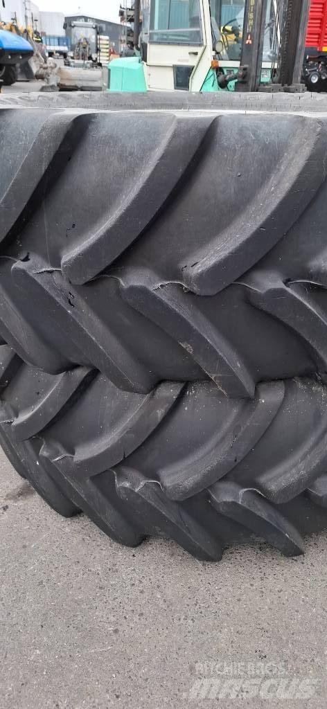 Firestone 540/65R_34 Banden, wielen en velgen