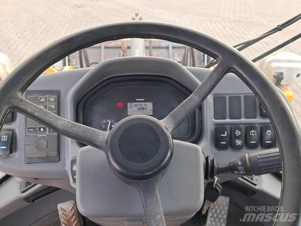 Volvo L 30 G Wielladers