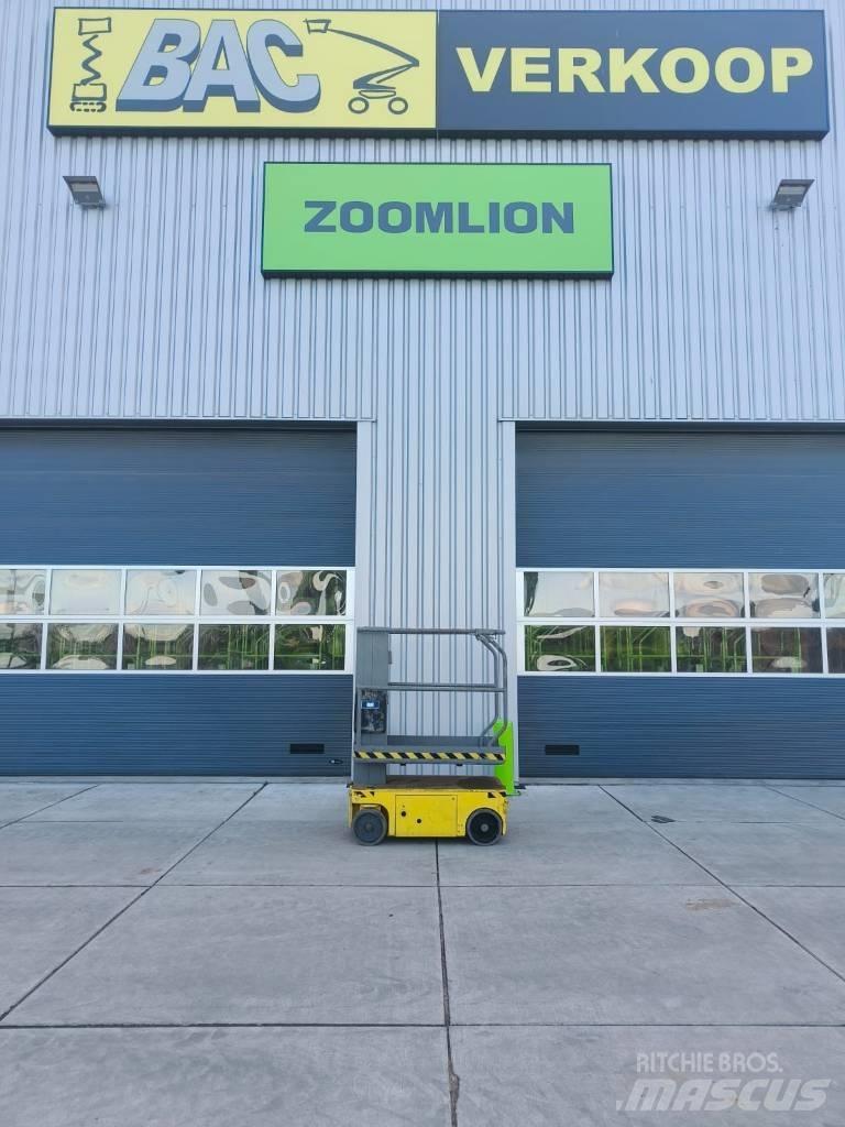 UpRight TM12 Personenliften en invalideliften