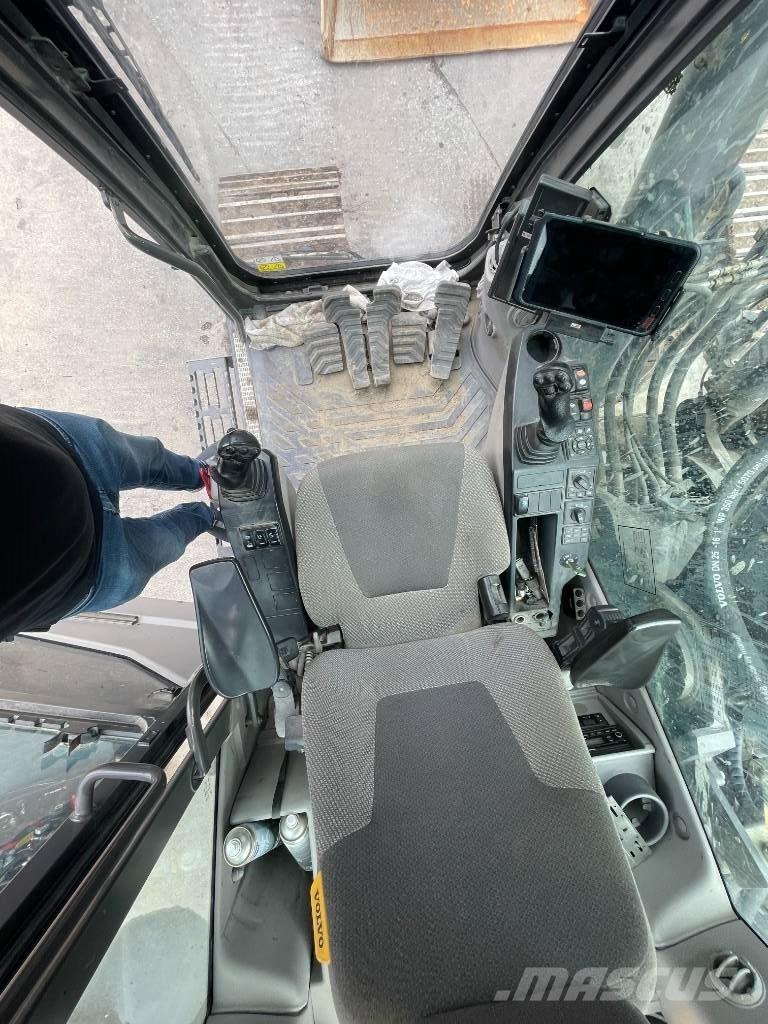 Volvo EC 300 EL Rupsgraafmachines