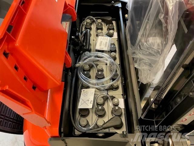 Toyota SWE 120 L Meeloop stapelaar