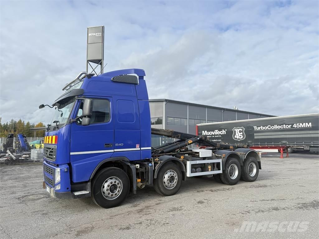Volvo FH 540 8X4 Vrachtwagen met containersysteem