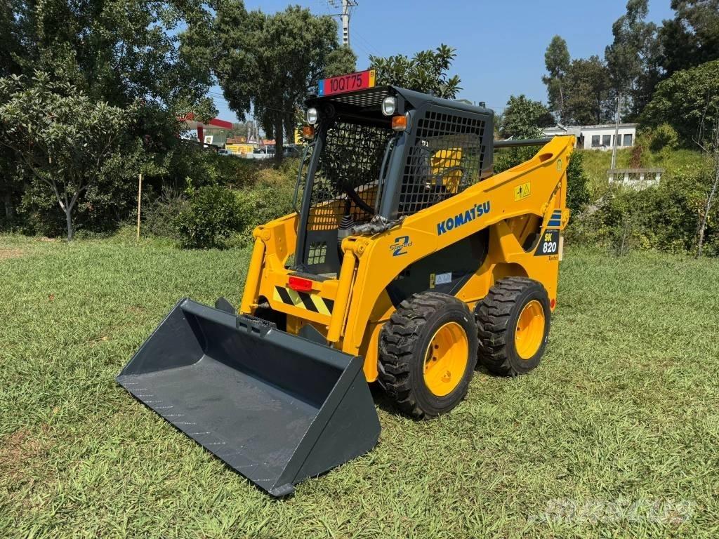 Komatsu SK 820 Schrankladers