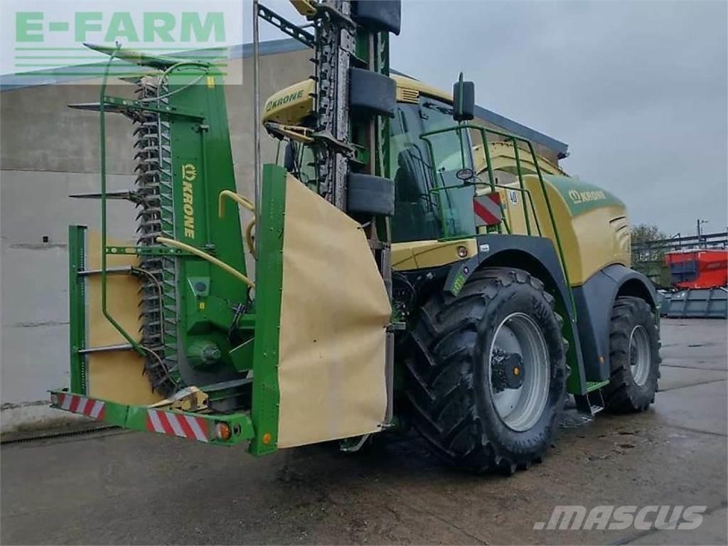 Krone big x 630 Zelfrijdende veldhakselaars