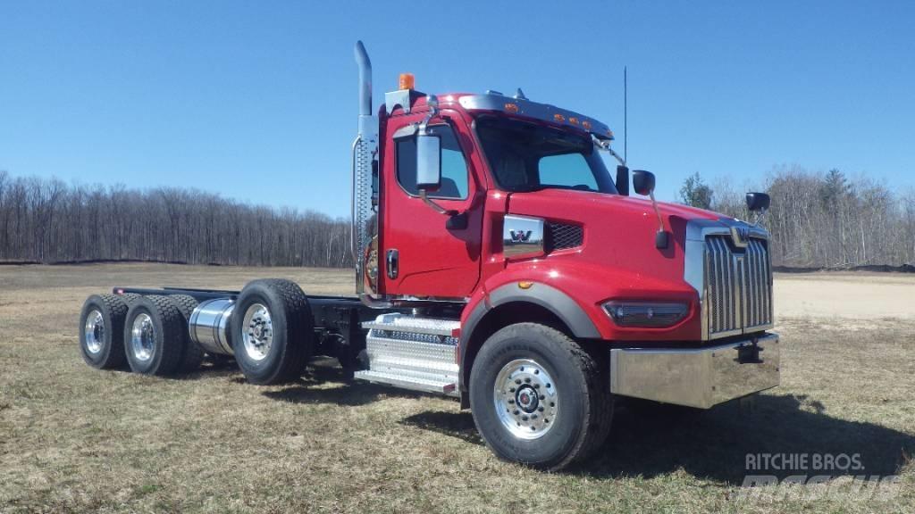 Western Star 49 X Chassis met cabine