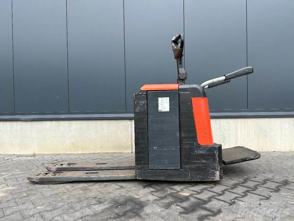 BT LPE240/M Meeloop stapelaar