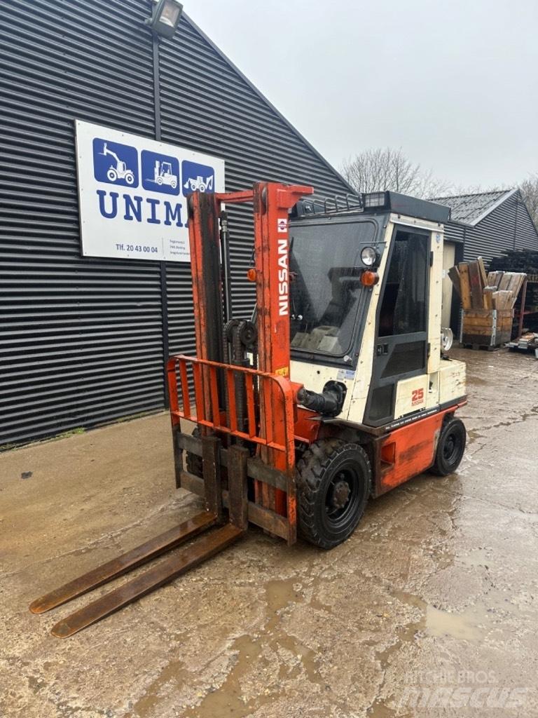 Nissan FG25 LPG heftrucks