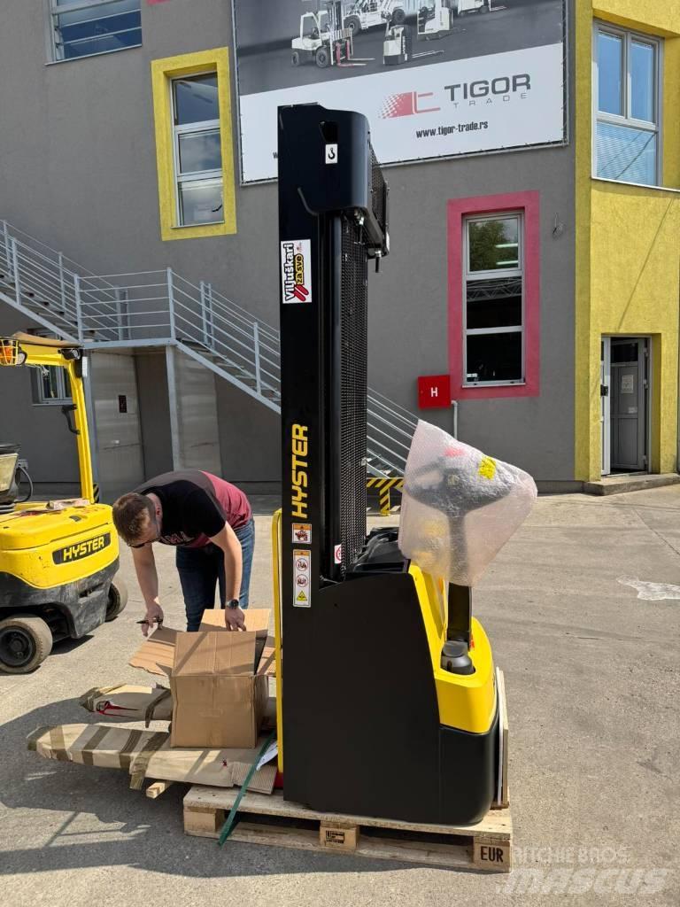 Hyster s1.4 Meeloop stapelaar