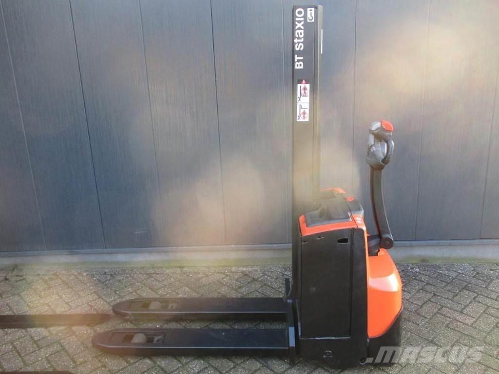 Toyota SWE 080L Meeloop stapelaar