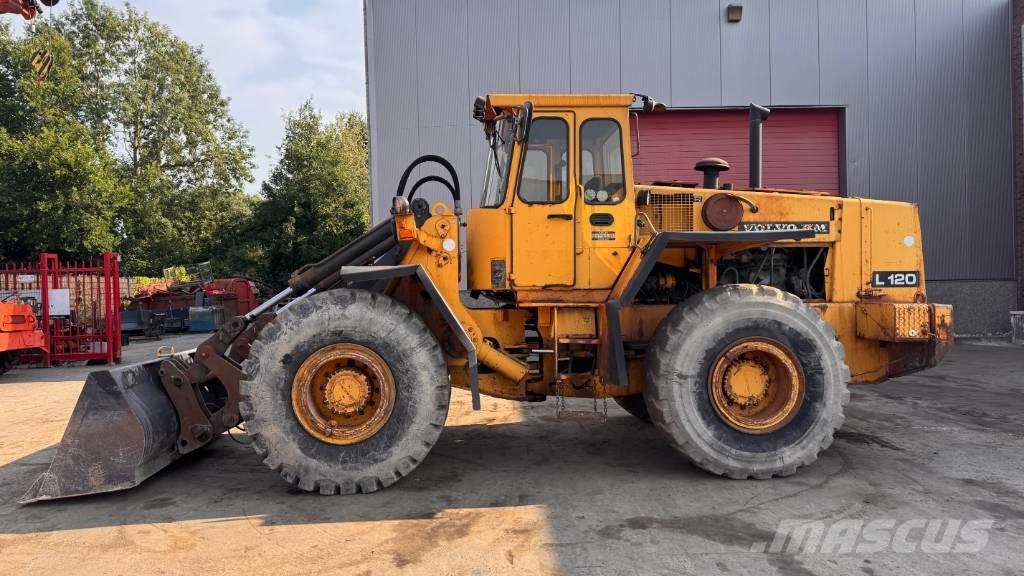 Volvo L 120 Wielladers