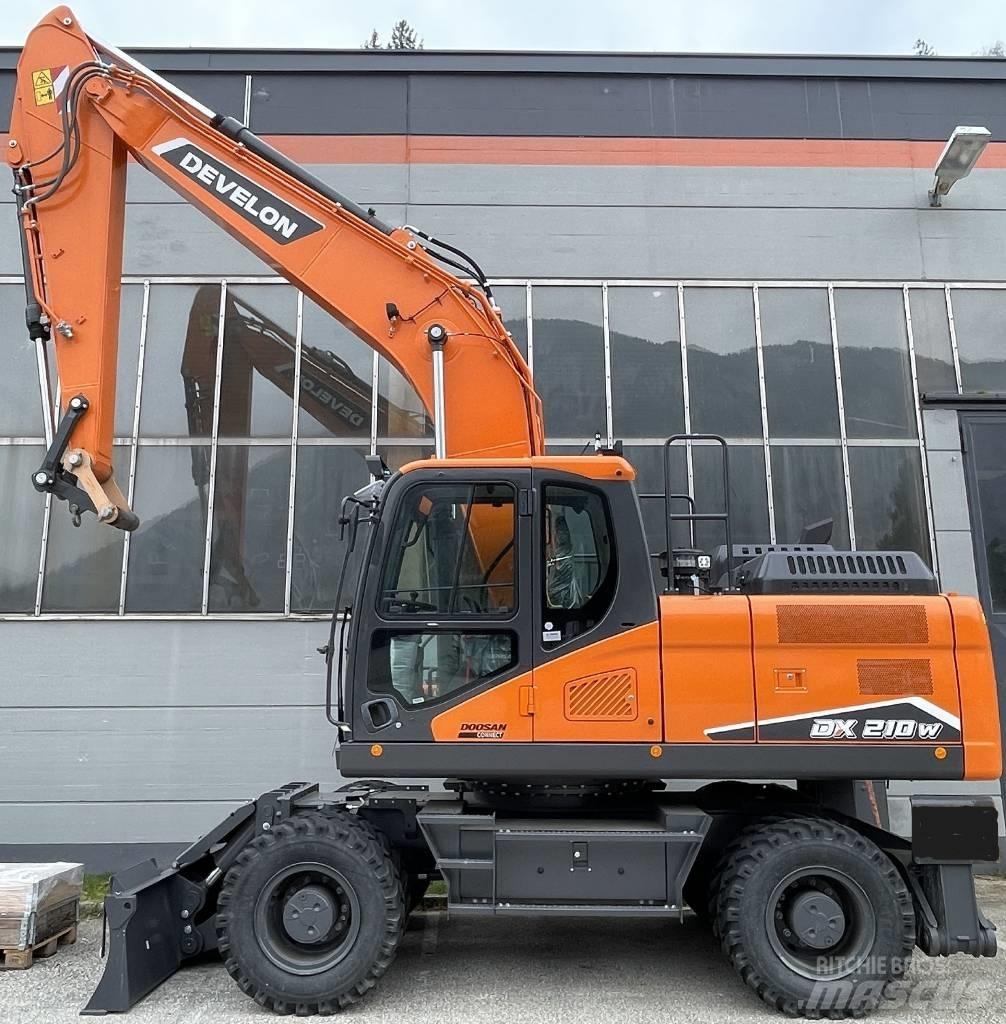 Develon DX 210 W-7 Bosbouw graafmachines
