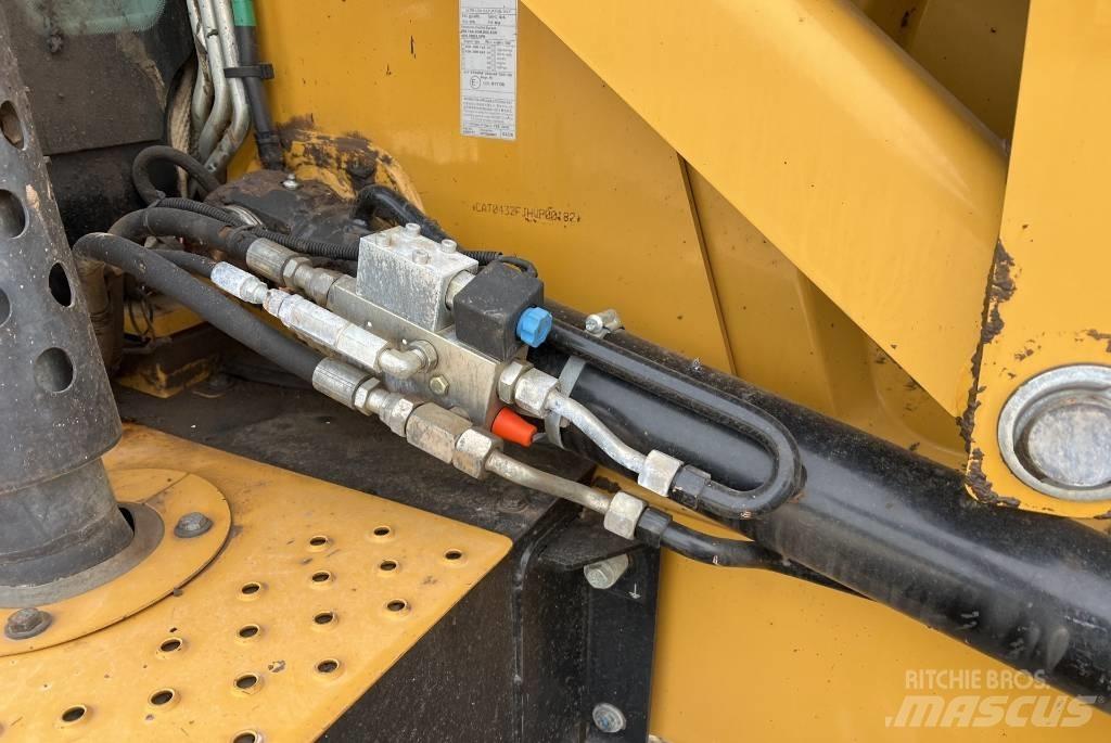 CAT 432 F2 Graaf-laadcombinaties