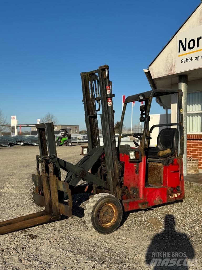 Moffett M4 25.3 Diesel heftrucks