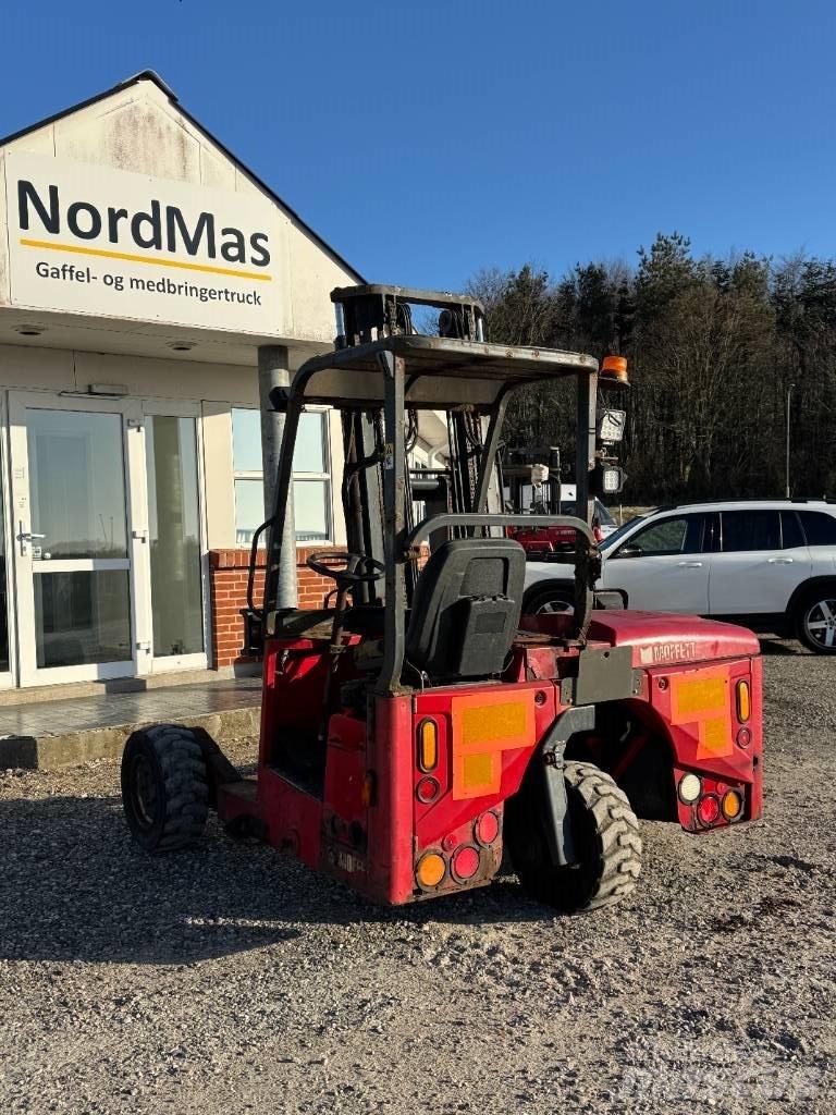 Moffett M4 25.3 Diesel heftrucks