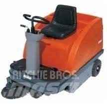 Hako Jonas P 900R Veegschrobmachines