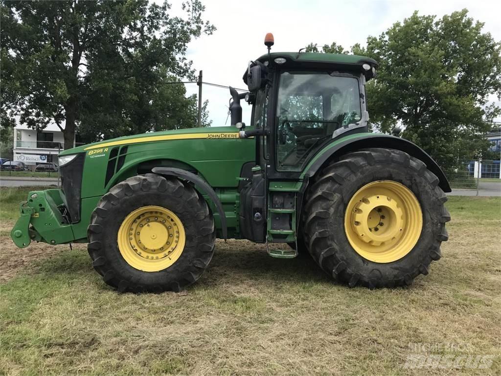 John Deere 8295R Tractoren