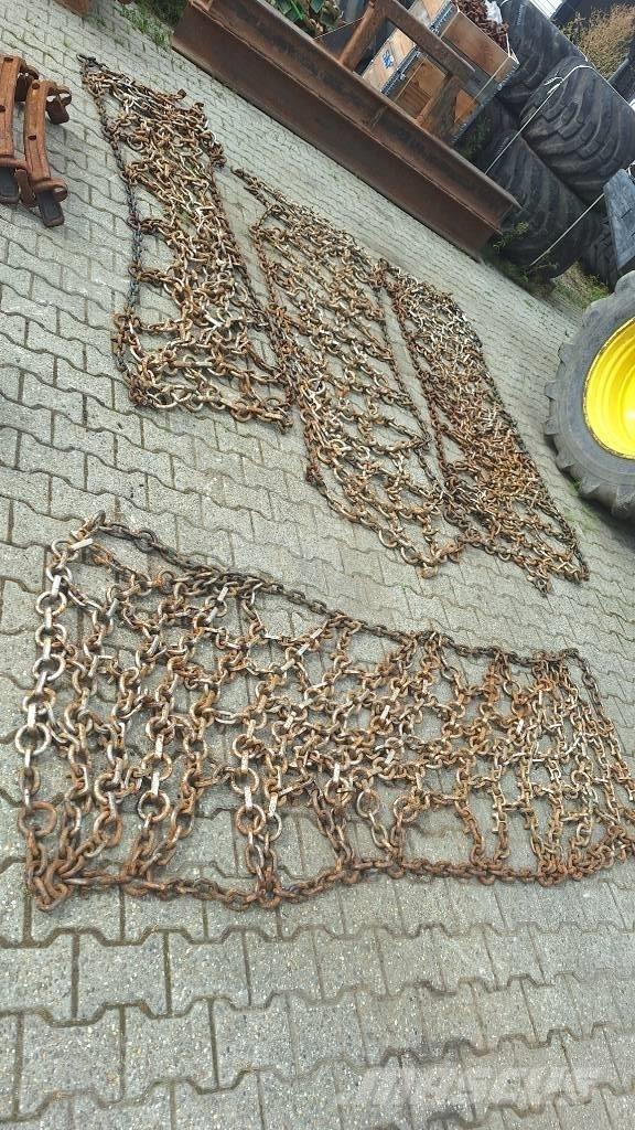 Pewag Wielketting Rupsbanden, kettingen en onderstel