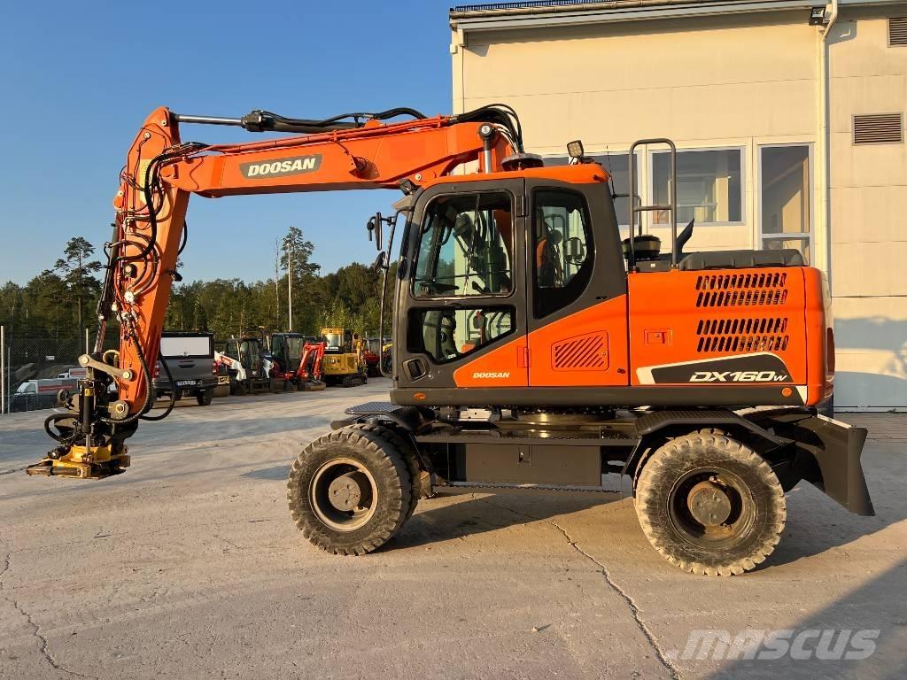 Doosan DX160W-5 Wielgraafmachines