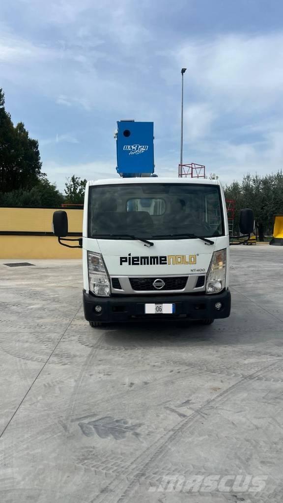 Nissan SOCAGE DA324 Auto hoogwerkers