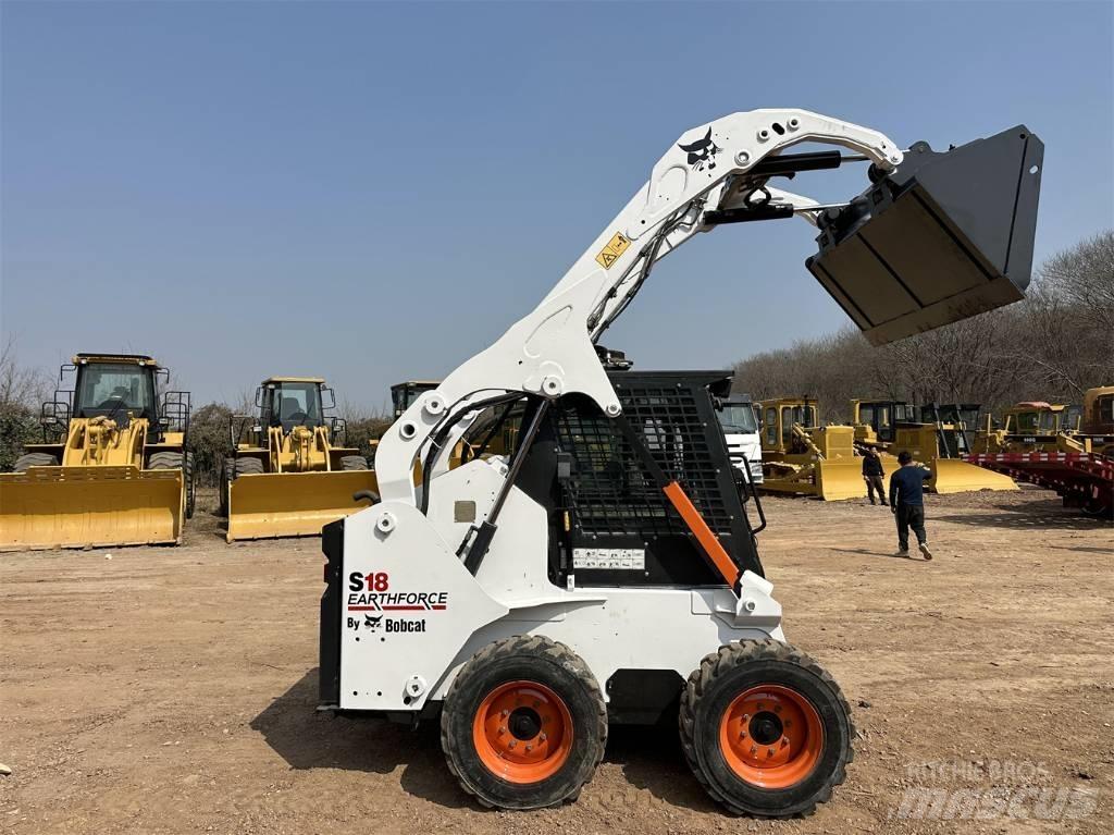 Bobcat S 18 Schrankladers
