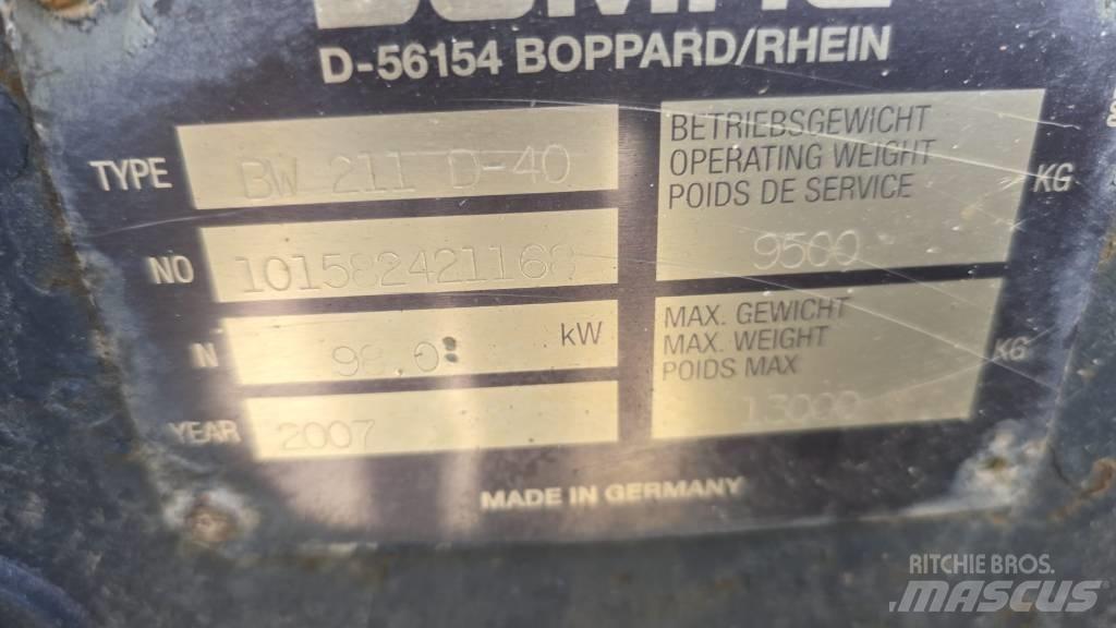 Bomag BW 211 D-40 Duowalsen