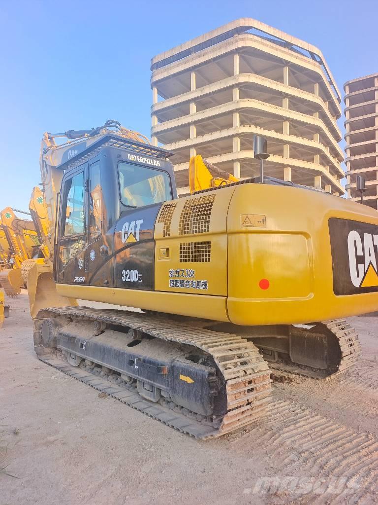 CAT 320 D Rupsgraafmachines