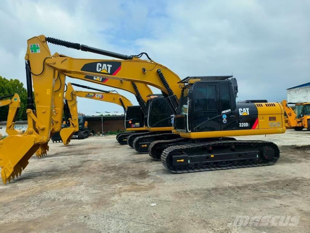 CAT 320 D Rupsgraafmachines