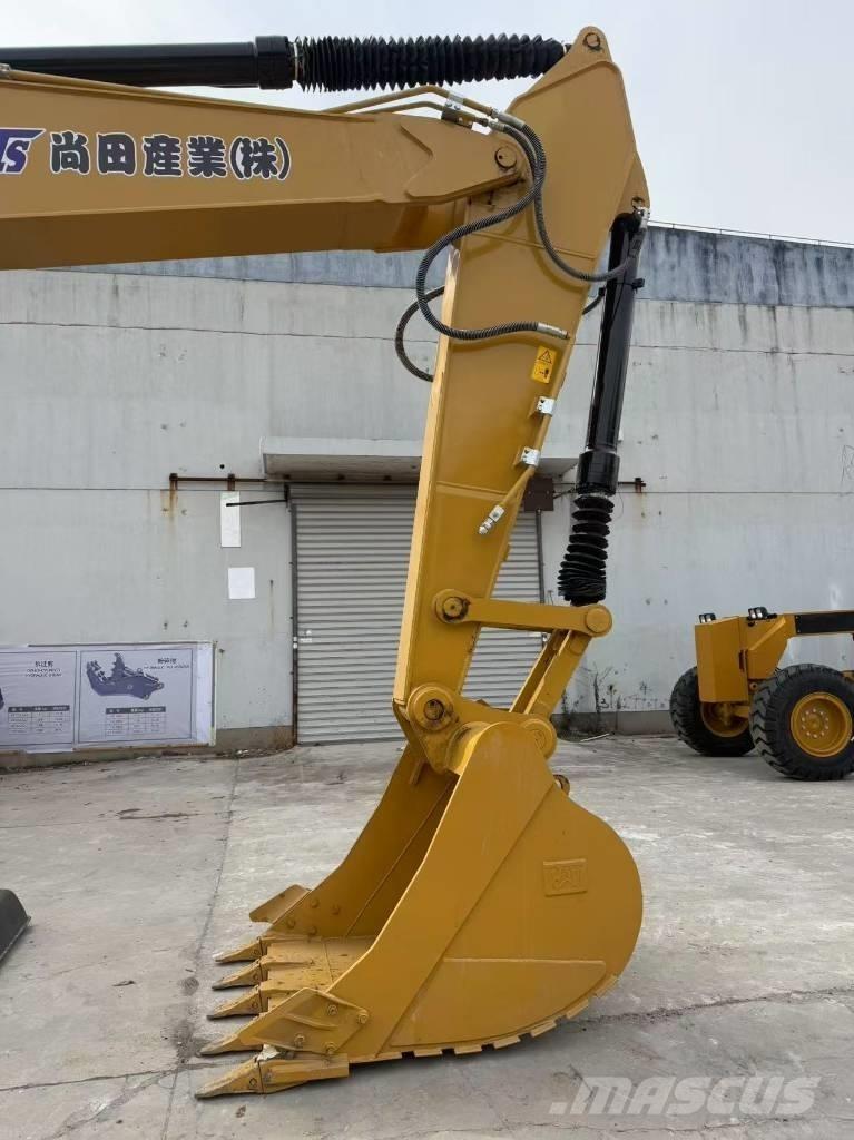 CAT 330 D2 Rupsgraafmachines